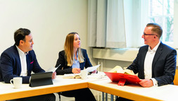 Berufsbegleitende LL.M.-Programme im Steuer- sowie Wirtschaftsrecht starten im April